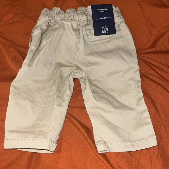 NWT.. Nike onesies and Gap pants for baby - Picture 5 of 5